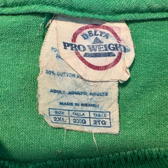 Delta Pro Weight Irish Vintage Adult 2XL Green Affliction Cross Y2K T-Shirt - Picture 3 of 8